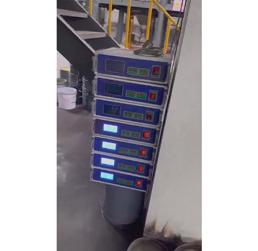 新乡高卓振动筛厂家客户车间使用视频—超声波振动筛