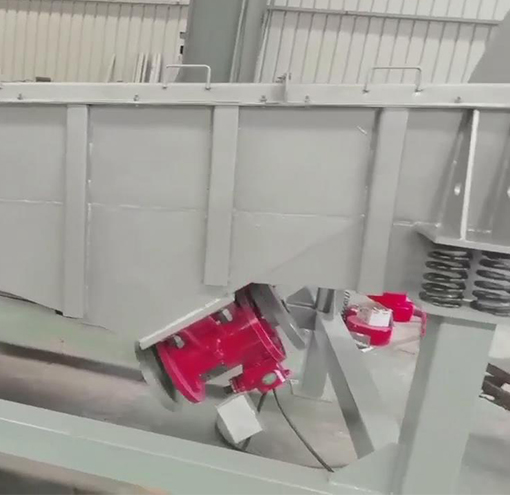 单层直线振动筛试机视频—新乡高卓振动筛厂家