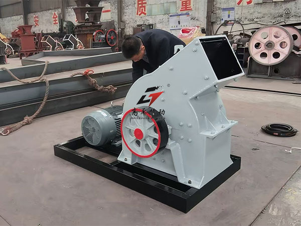 锤式破碎机的特点及工作原理